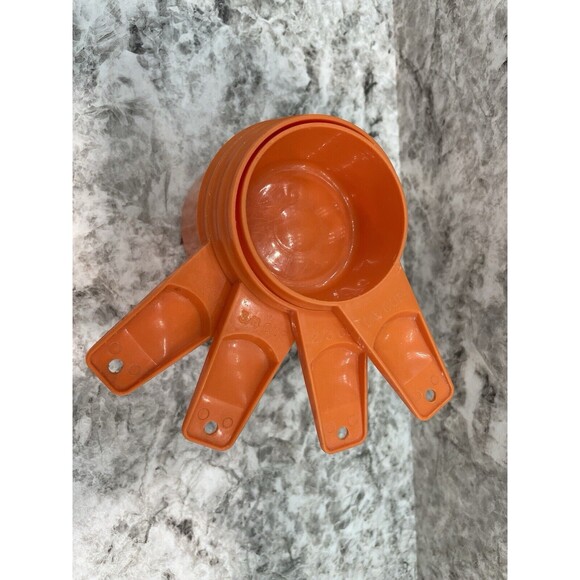 LOT OF 4 vintage tupperware measuring cups 1/3 2/3 3/4 1 Cup Orange NO 1/4 CUP - Picture 1 of 4
